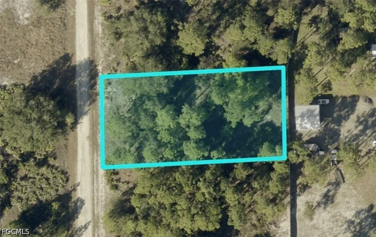 1714 Clark Ave, Lehigh Acres FL